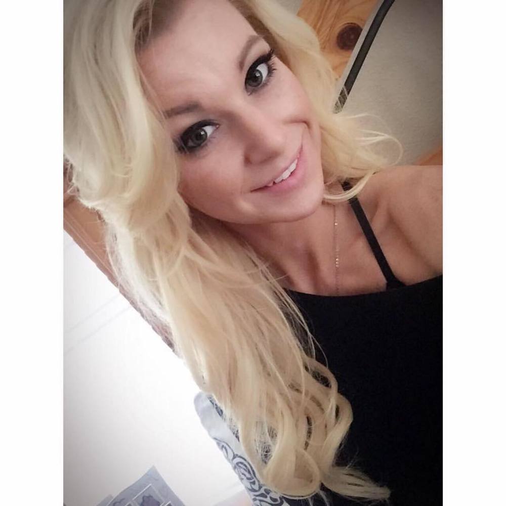 Meet your Posher, Brooke